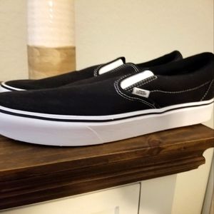 Size 12 , Vans slipon's NEW , Black